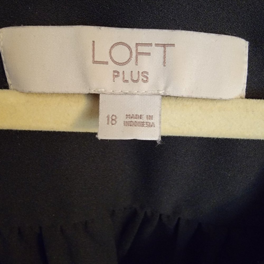 Plus Size Black Flutter Sleeve Top By Loft Size 18 - image 2